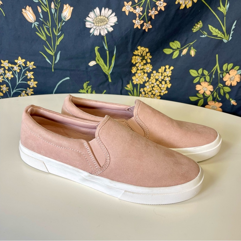 H&M Womens Faux Suede Slip On Sneakers 9.5 Pink Flats NWT